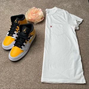 Levi’s Perfect Crew Tee